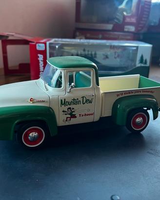 Ford F-100 Mountain Dew 1:18