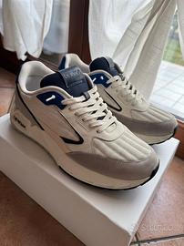 Off-White - Sneakers Kick Off