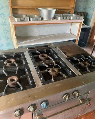 Fuochi cucina industriale