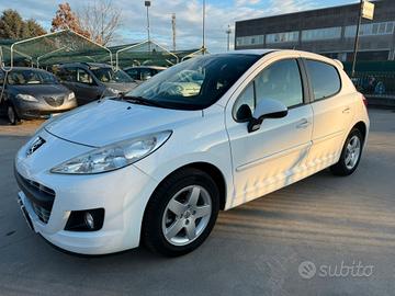 Peugeot 207 5p 1.4 95 CV 74.900 KM