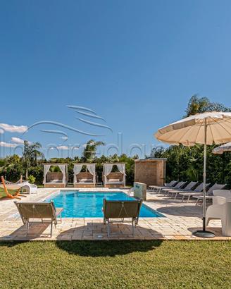 Nuova villetta con piscina in complesso residenzia