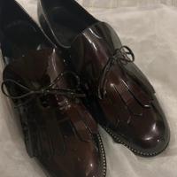 Mocassino/stringate con nappe e fiocco