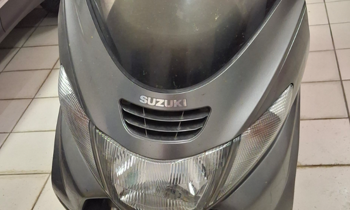 Scooter Suzuki Burgmann 400