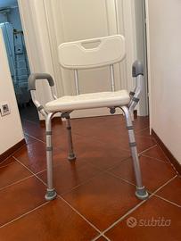 Sedia per disabili da doccia