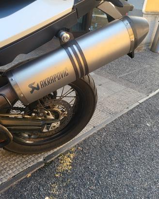 SCARICO AKRAPOVIC