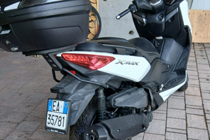 Yamaha xmax 400