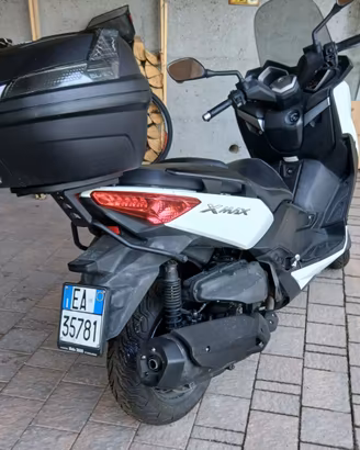 Yamaha xmax 400