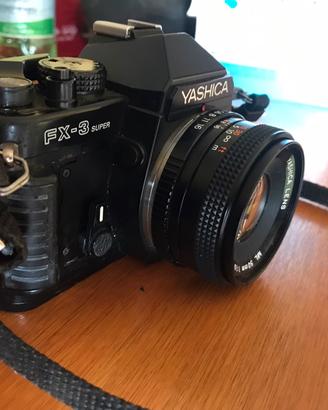 Fotocamera yashica FX-3 super