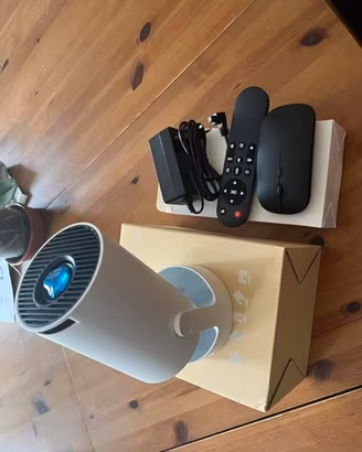Proiettore wifi e Bluetooth nuovo 