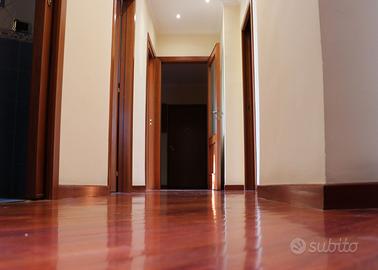 Quadrilocale in p.co privato, zona Vomero/Arenella