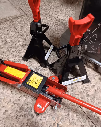 crik auto più cavalletti 