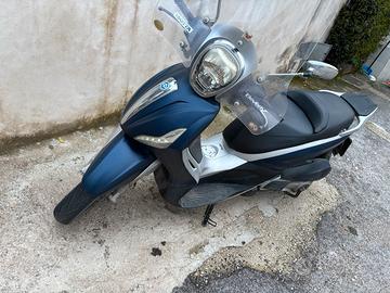 Piaggio Beverly 125