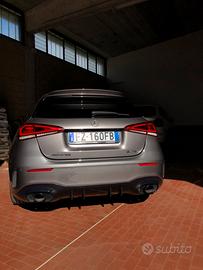 Mercedes A35 AMG (tetto, garanzia, volante, …)