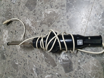 3 attrezzi da parrucchiere