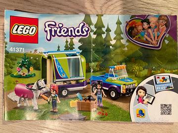 lego friends La scuderia 41361 +Il rimorchio 41371