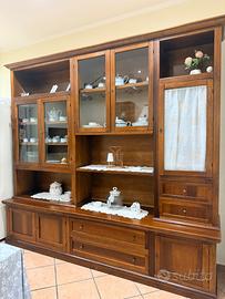 Parete attrezzata classica/arte povera