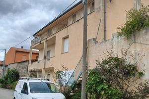 Villa singola tre piani con giargino