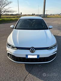 Volkswagen Golf 8 GTE - 1.4 hybrid 245cv