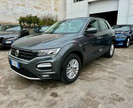 Volkswagen T-Roc 1.6 TDI 116 cv con Virtual cockpi