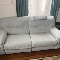 Divano 3 posti con Poggiapiedi estraibili