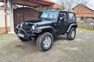 Wrangler JK V-6 , 284 hp