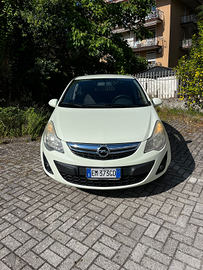 Opel corsa 1.2 gpl revisione appena fatta