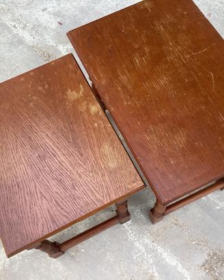2 tavolini in legno massiccio