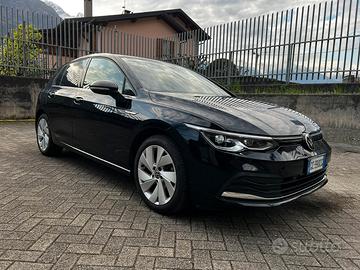 Volkswagen Golf 8 eTSI - MK 2020 - PERFETTA