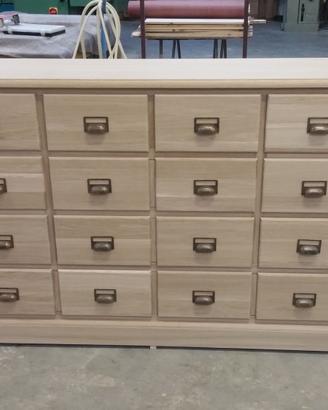 cassettiera in rovere massello a 14 cassetti