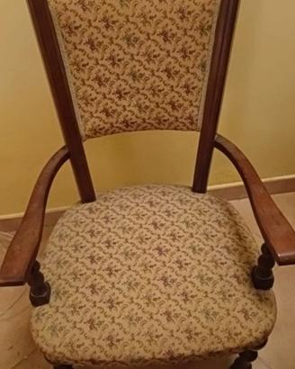 Due Poltrone Antiche Capotavola in Legno - VINTAGE
