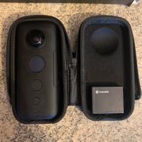 Insta 360 one x + batteria + dive case