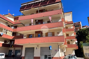 2 LOCALI A SCALEA