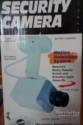 Telecamera finta con movimento per videosorveglian