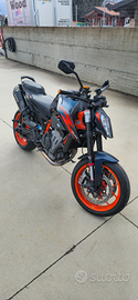 KTM 890 Duke R 2023