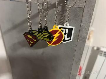 Set di Portachiavi DC