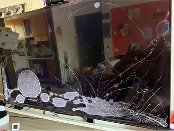 TV HISENSE 43" SCHERMO CREPATO