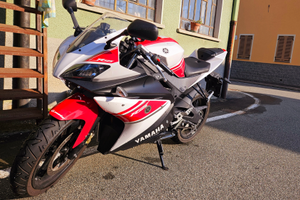 Moto Yamaha Yzf-r 125 cc. | 15 CV