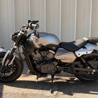 Benelli BOBBER 400