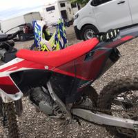 XX 125 fantic motor 2023
