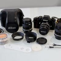 Nikon F3 hp del 1976 con ottiche e accessori