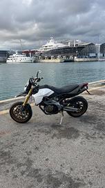 Aprilia Dorsoduro A2