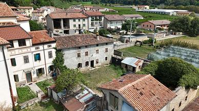 CASA SEMINDIPENDENTE A TREGNAGO