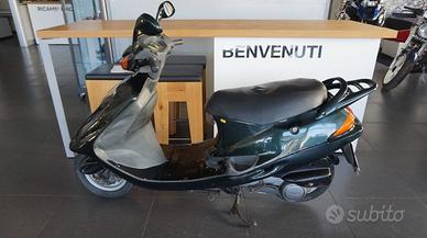 KYMCO Heroism 150 .