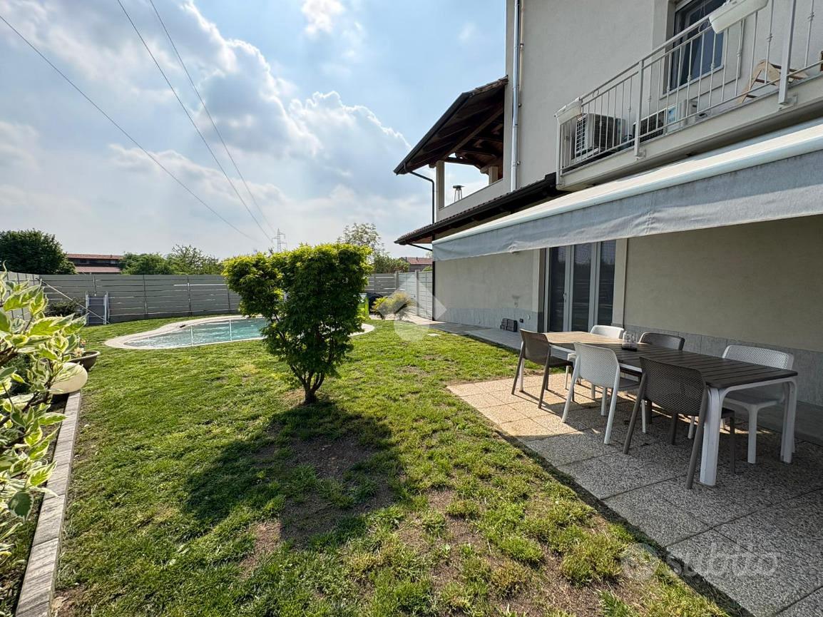 VILLA A SCHIERA D'ANGOLO A SAN FRANCESCO AL CAMPO - Vista 4