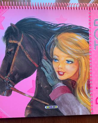 Libro creativo sui cavalli