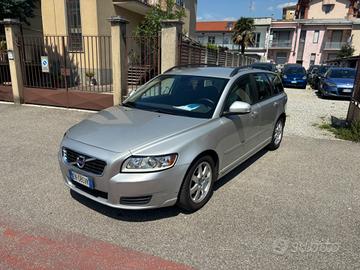 Volvo V50 D2 POLAR