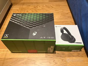 Xbox Series X + Cuffie Bluetooth Xbox Headset