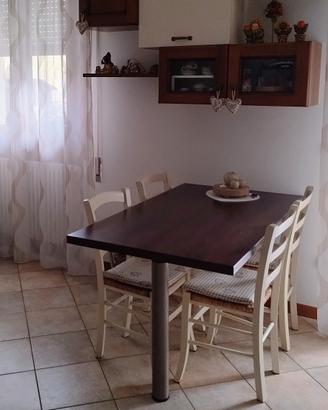 tavolo bancone per camera o cucina con 4 sedie