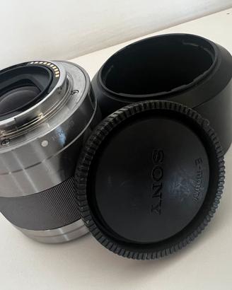 Sony E 50mm F1.8 OSS (SEL50F18) obiettivo ritratto