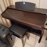 YAMAHA CLAVINOVA PIANOLA ELETTRICA